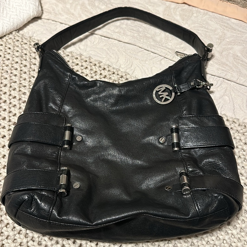 EUC Michael Kors Black Leather Gibson Shoulder Bag Purse Silver Hardware